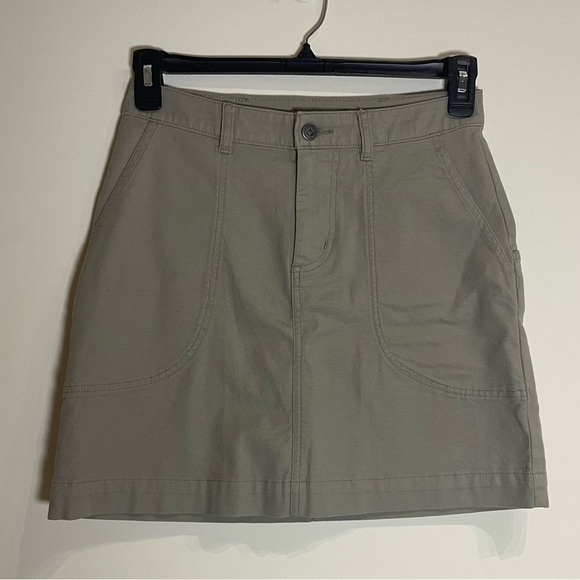 Patagonia stand up skirt in shale green - Picture 4 of 9